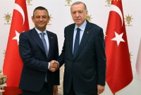 الرئيس التركي يلتقي بزعيم الشعب الجمهوري في أنقرة (رويترز)