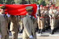 قُتل باشتباكات داعل بريف درعا.. النظام يشيع ضابطاً من "الأمن السياسي" في دمشق