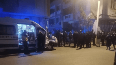 مسرح الجريمة في مدينة إزمير (Yeni Akıt)