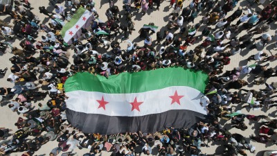 مظاهرة رافضة للتطبيع مع نظام الأسد في الشمال السوري - 19 أيار 2023 (تلفزيون سوريا)