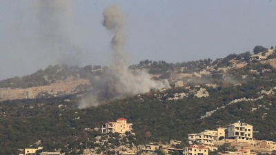 قصف إسرائيلي على مشارف قرية كفر شوبا جنوبي لبنان – 14 تشرين الأول 2023 (AP)