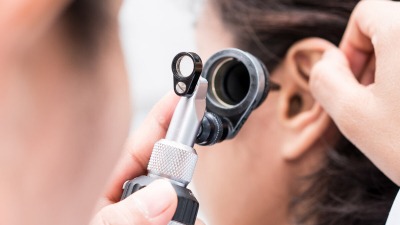 فقدان السمع.. علاج جديد قد يغير حياة الملايين من الأشخاص