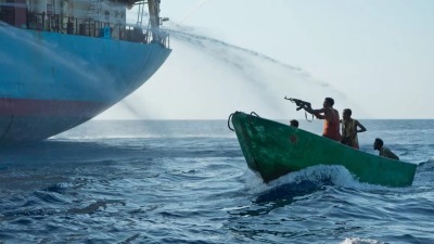 بريطانيا: مجهولون يسيطرون على سفينة قبالة سواحل الصومال