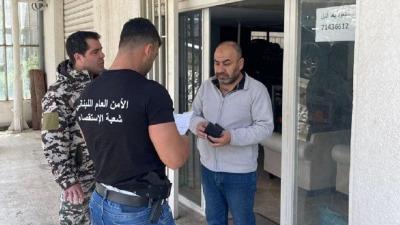 إقفال محال سورية في لبنان