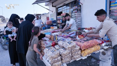 تلفزيون سوريا يرصد أجواء وقفة العيد في مخيمات ريف إدلب