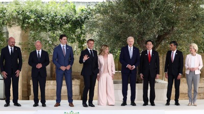 G7