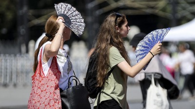 موجة حر جديدة.. توقعات بأن تصل درجة الحرارة في إسطنبول إلى 40 درجة مئوية