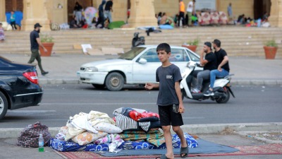 عائلات سورية تبيت في العراء في لبنان - فرانس برس